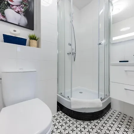 Bed & Breakfast Mg Unit Nocleg -5 Warszawa