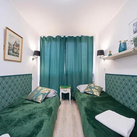 Bed & Breakfast Mg Unit Nocleg -5 *