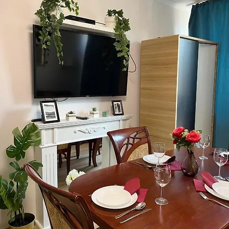 Mg Unit Nocleg -5 Bed & Breakfast *