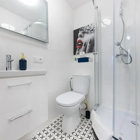Bed & Breakfast Mg Unit Nocleg -5 *