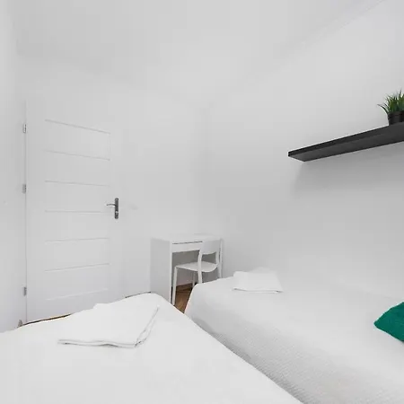 Mg Unit Nocleg -5 Bed & Breakfast Warsaw